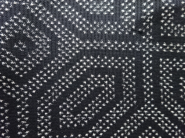 JAPANESE KIMONO / ANTIQUE KIMONO / SILK / DORO OSHIMA TSUMUGI / WOVEN GEOMETRIC / 5MARUKI